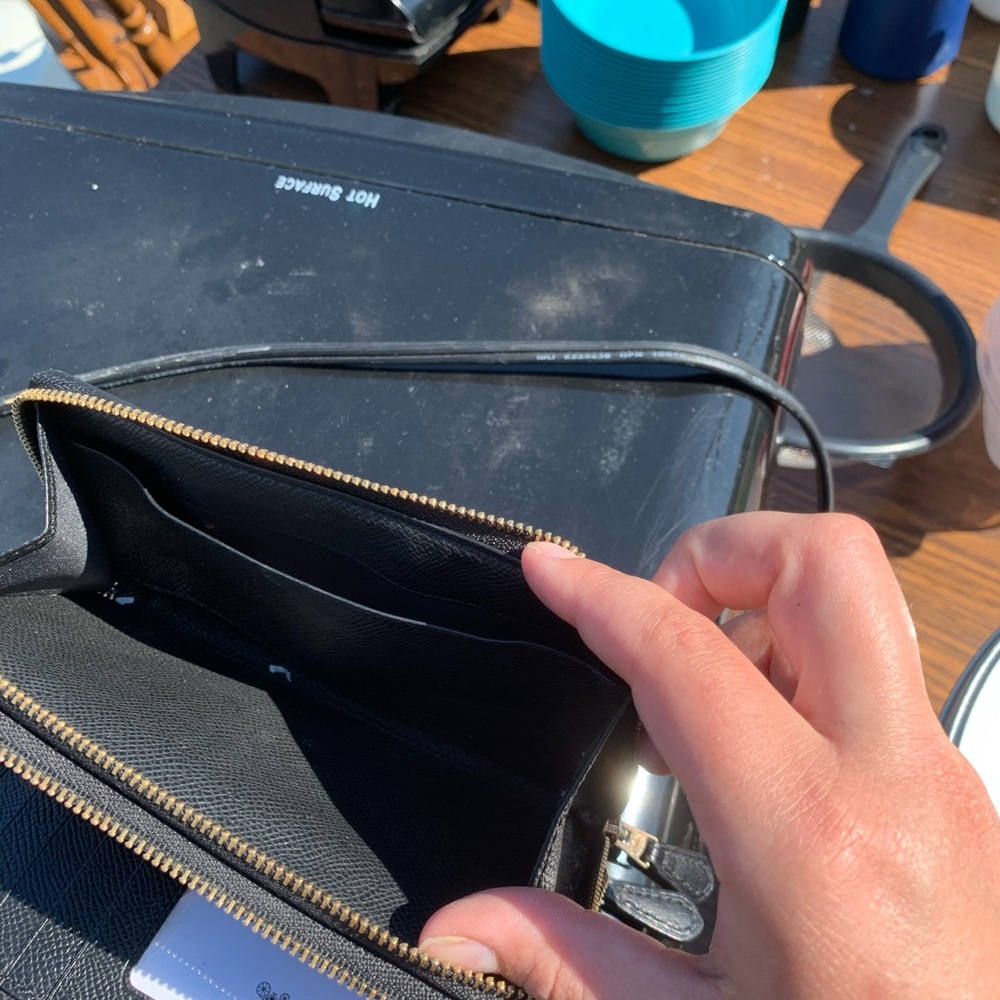 Coach wallet - Picture 3 of 3